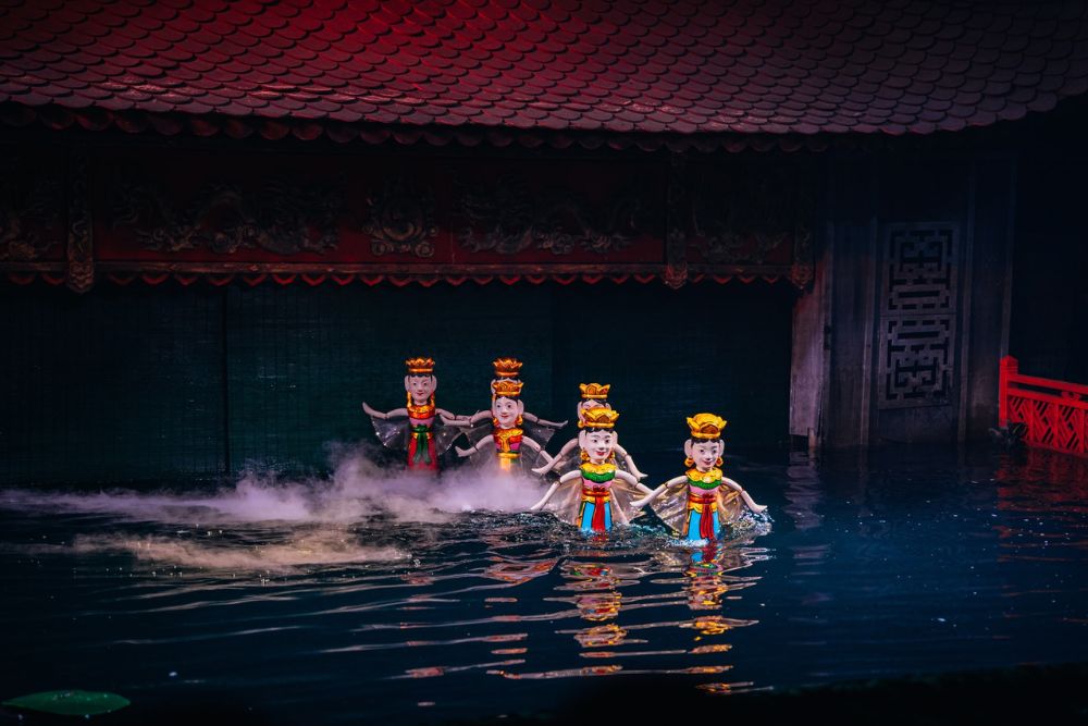 spettacolo delle marionette sull'acqua